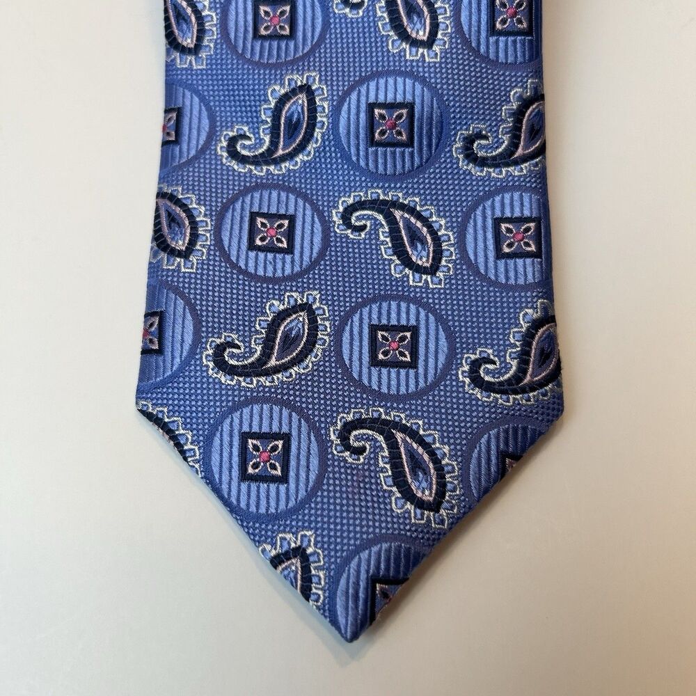 JZ Richards Mens 100% Silk Tie Classic Blue Paisley 3x60"